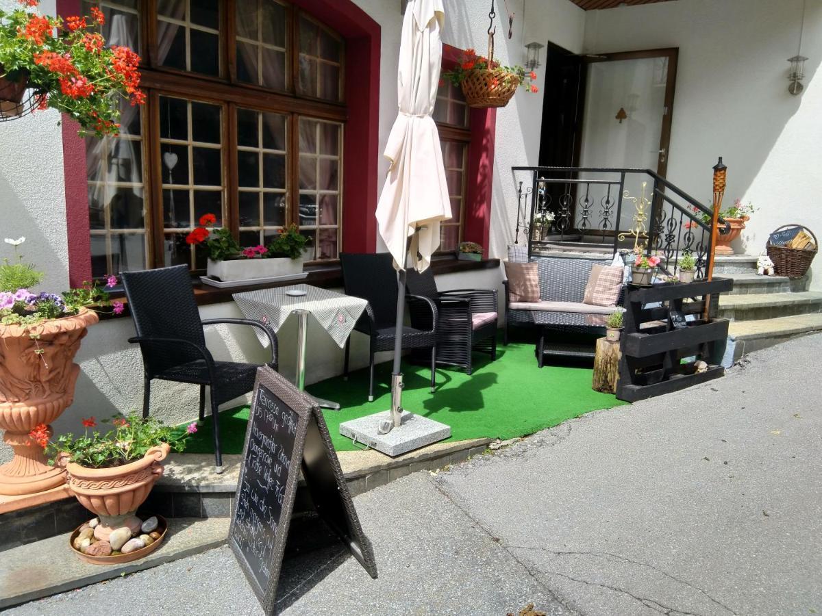 Hotel Restaurant Escher Leukerbad Eksteriør billede