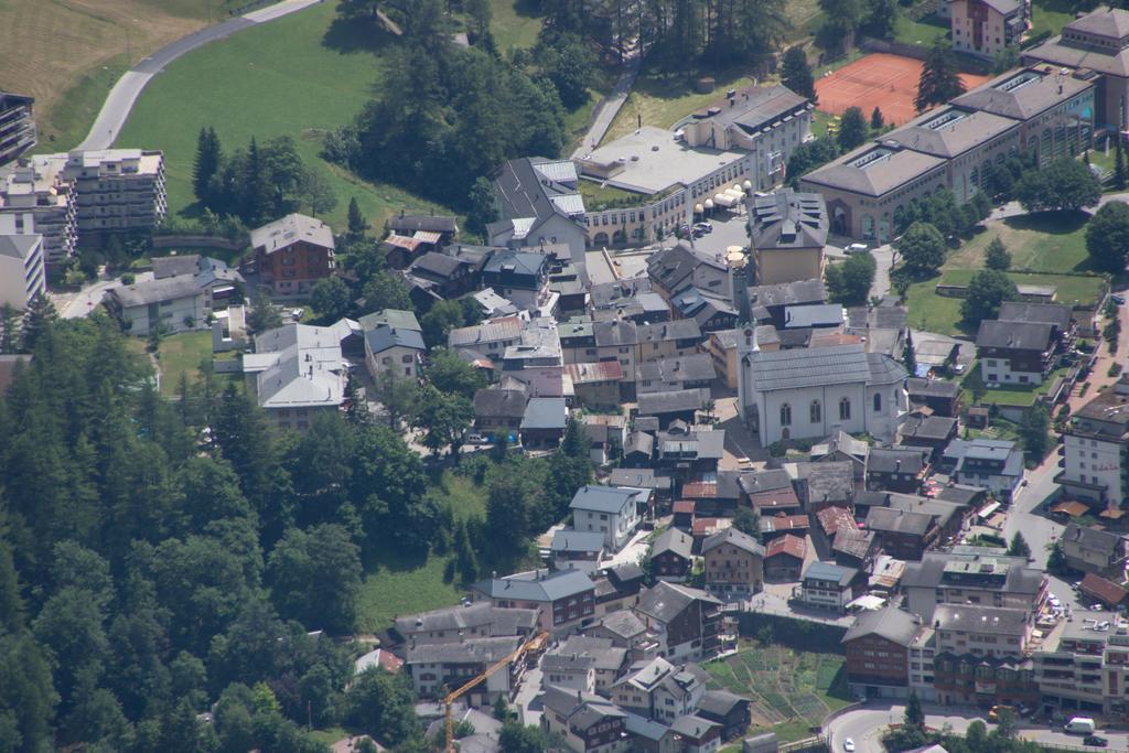 Hotel Restaurant Escher Leukerbad Eksteriør billede